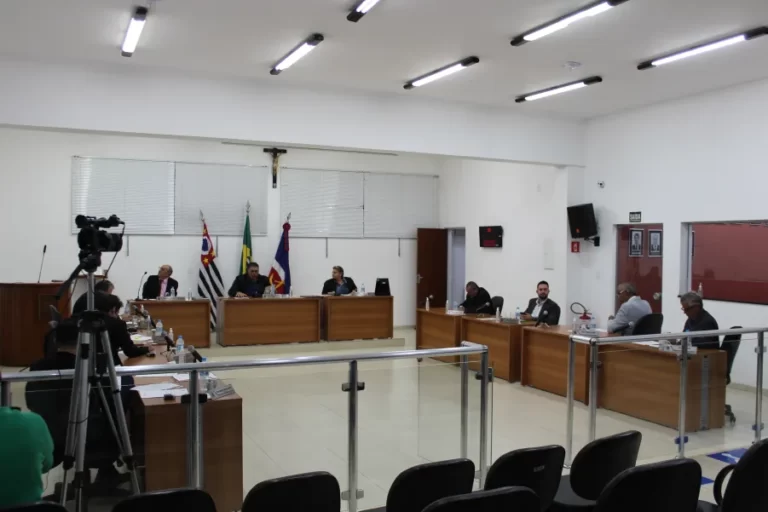 camara-municipal-realiza-sessao-ordinaria-nesta-segunda-feira-(10/06),-as-19h