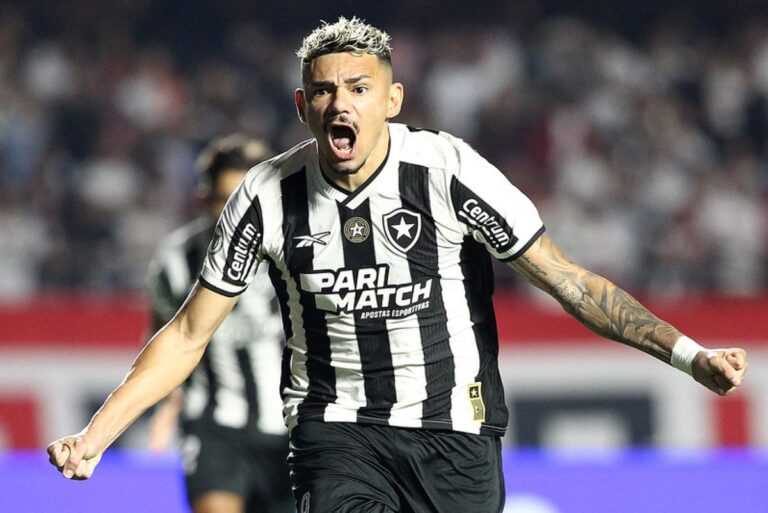 brasileirao:-botafogo-empata-com-sao-paulo-e-termina-lider-do-1o-turno