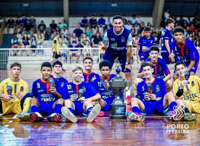 sub-14-de-porto-ferreira-conquista-o-3o-lugar-na-liga-ferreirense-de-futsal-com-goleada-de-7-a-2