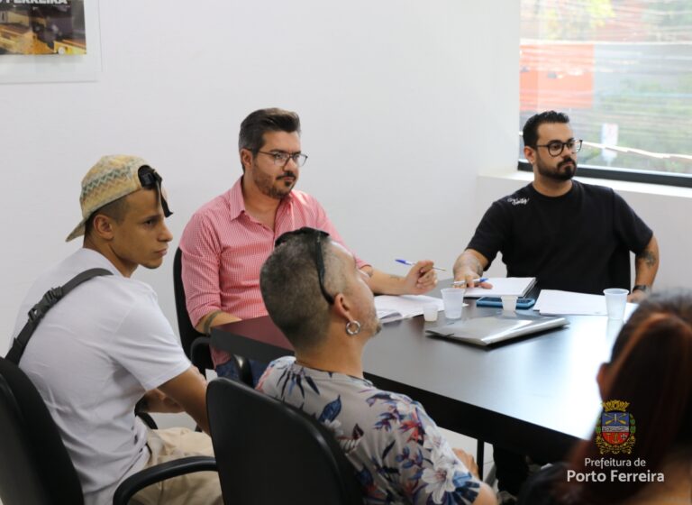 secretaria-de-cultura-realiza-reuniao-com-oficineiros-para-alinhamento-das-atividades-de-2025