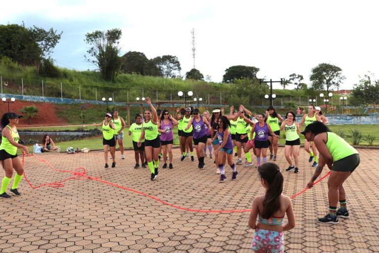 Abertura do Projeto Verão no Parque do Amanhã em Porto Ferreira traz Zumba e homenagens a alunas abertura-do-projeto-verao-no-parque-do-amanha-em-porto-ferreira-traz-zumba-e-homenagens-a-alunas