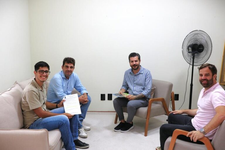 administracao-municipal-avalia-flexibilizacao-de-prazos-para-uso-do-teatro-municipal