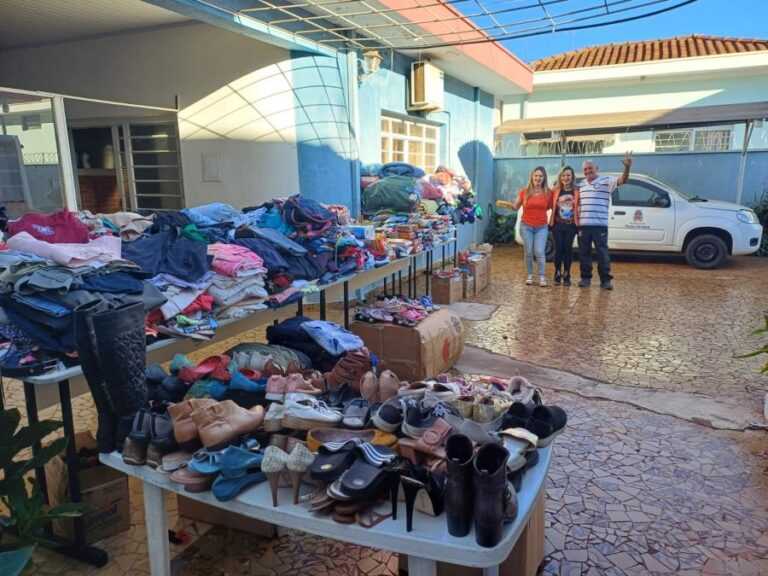 “pedagio”-e-grupo-de-caminhada-arrecadaram-grande-quantidade-de-agasalhos-no-dia-d-da-campanha