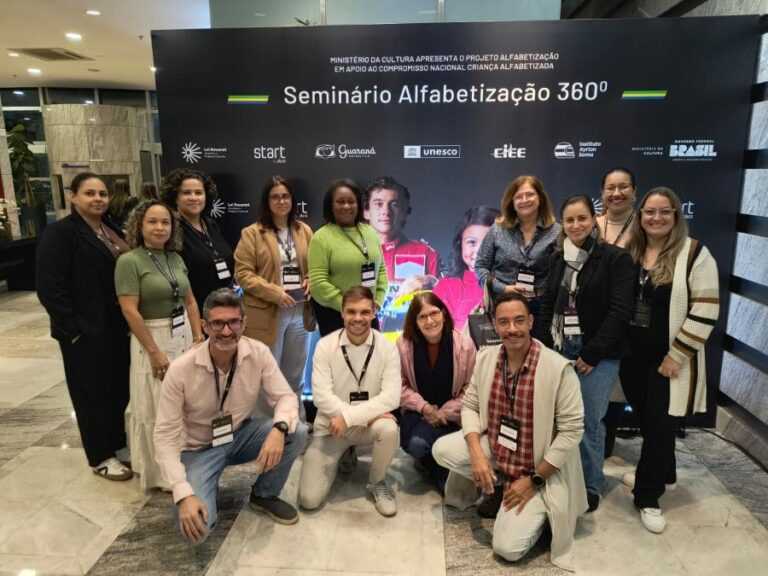 representantes-da-educacao-de-porto-ferreira-participam-do-seminario-“alfabetizacao-360°”